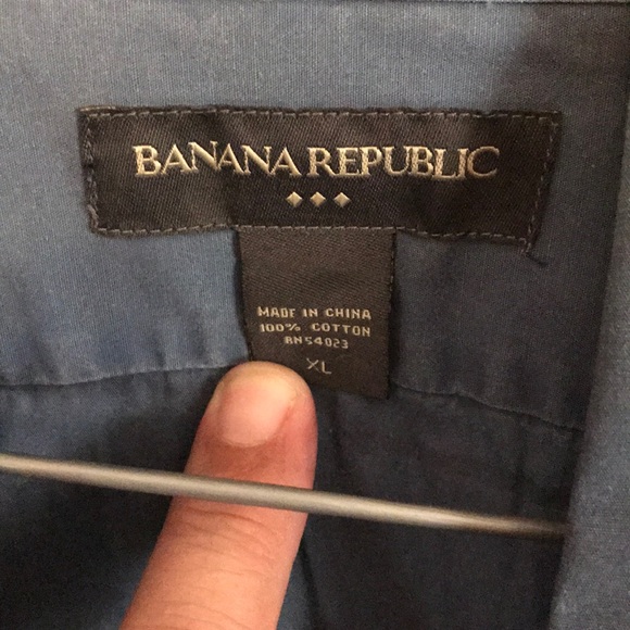 Banana Republic cotton button down in XL - Picture 3 of 3